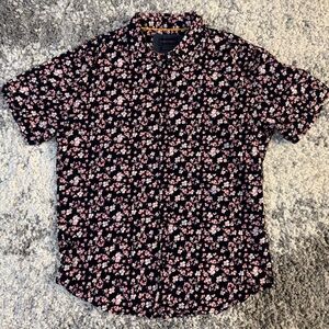 Men's Short-Sleeve Floral Button-Down Shirt - Black with Pink Blossoms
